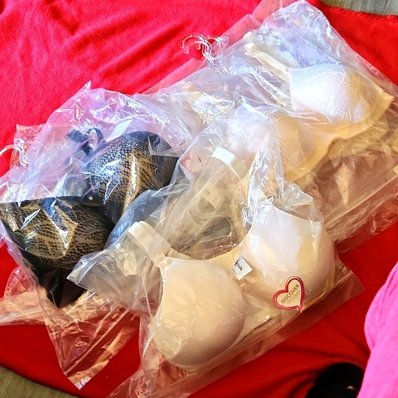 **NEW** - Picture 3 of 3